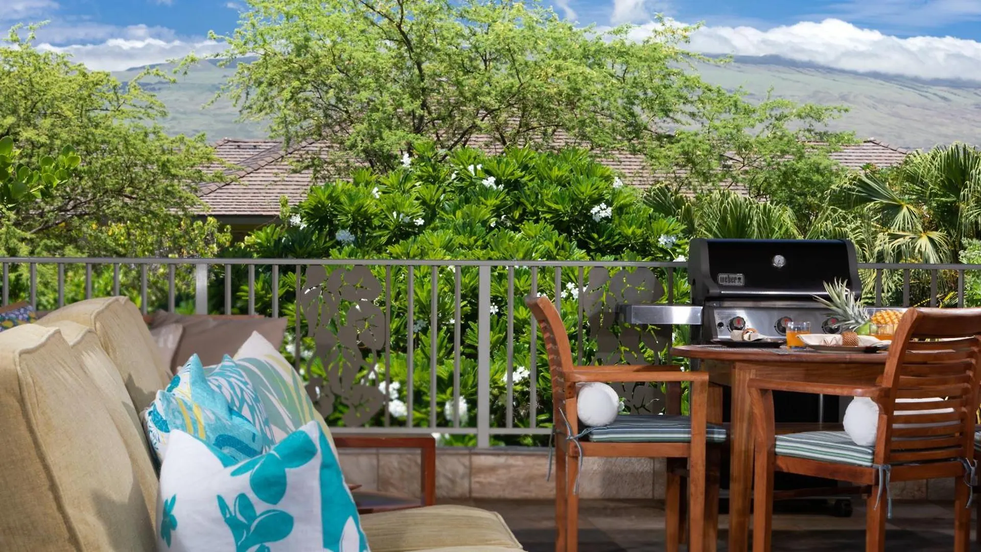 Дом отдыха Ohana Treasure Art-Filled 4Br Home With Bikes Next To Kamilo Pools Ваиколоа-Виллидж
