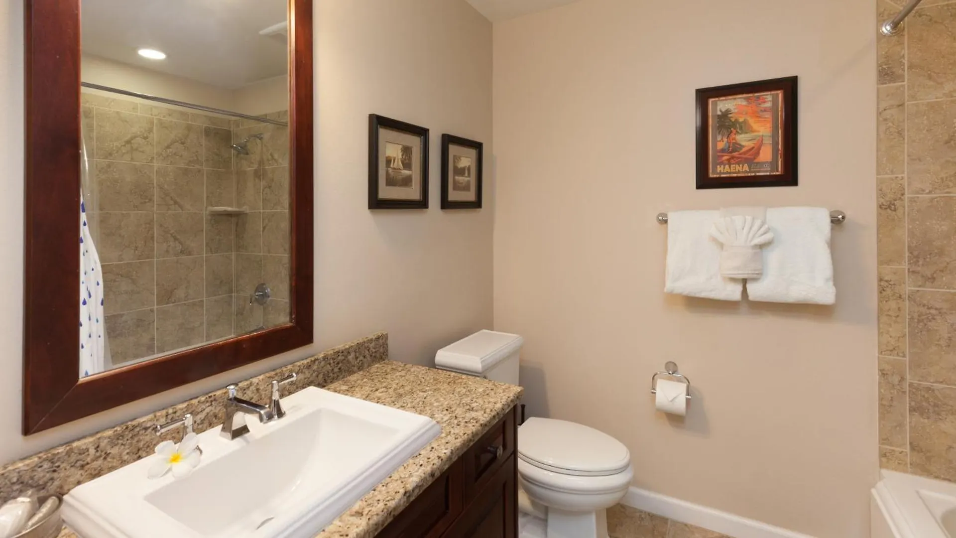 Дом отдыха Ohana Treasure Art-Filled 4Br Home With Bikes Next To Kamilo Pools Ваиколоа-Виллидж
